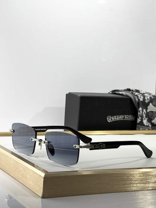 Picture of Chrome Hearts Sunglasses _SKUfw76325149fw